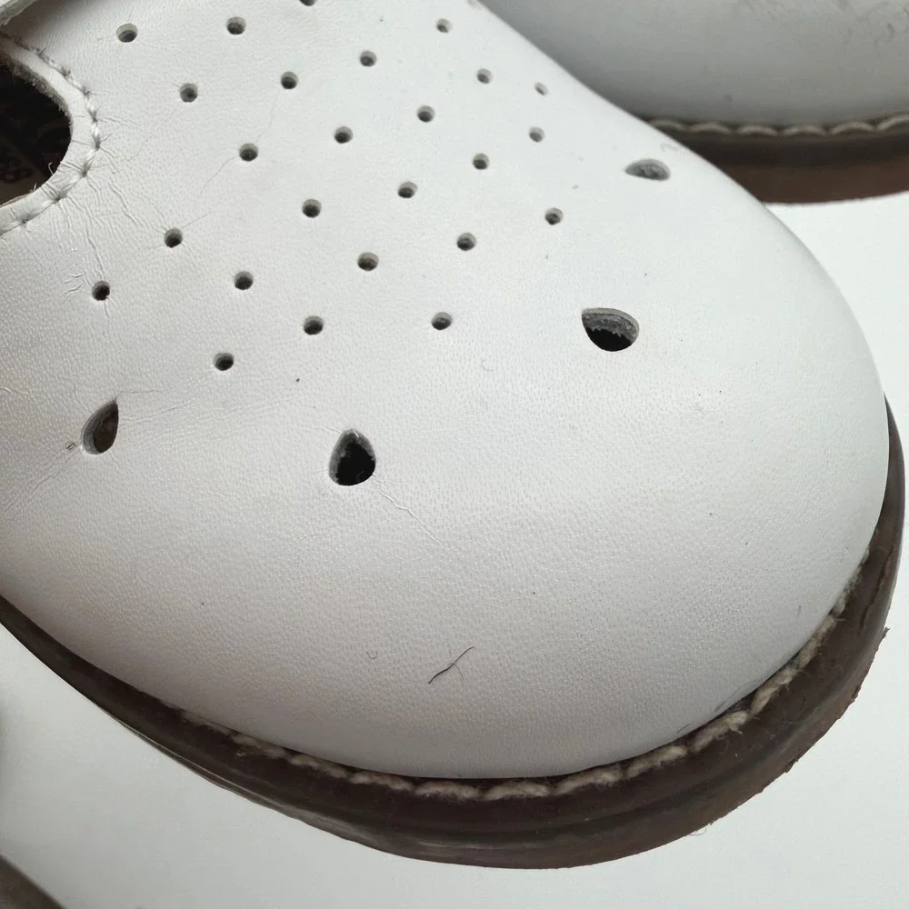 Footmates Mary Jane Kids 10 White Leather T-Strap Double Buckle Perforated Shoes